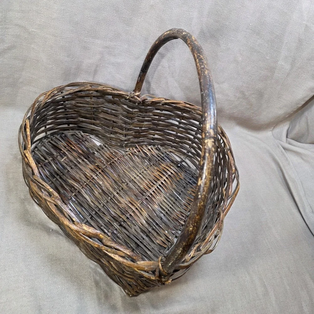 Large Heart Shaped Basket w Handle Cottage Prairie  Decor Wedding 16x17x15